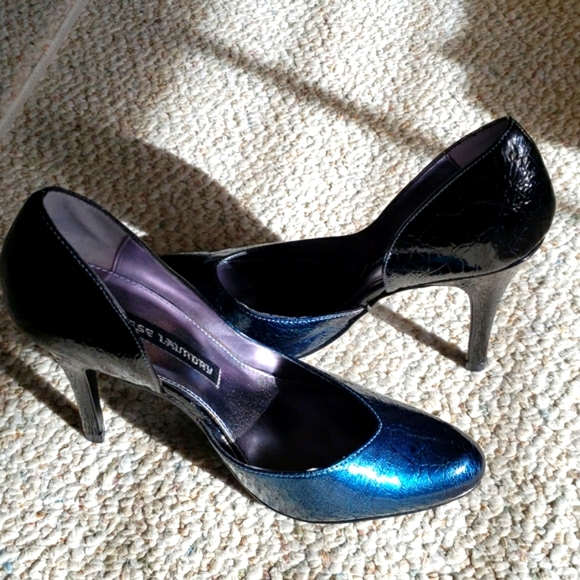 NWT, Chinese Laundry, size 6 - Picture 3 of 5